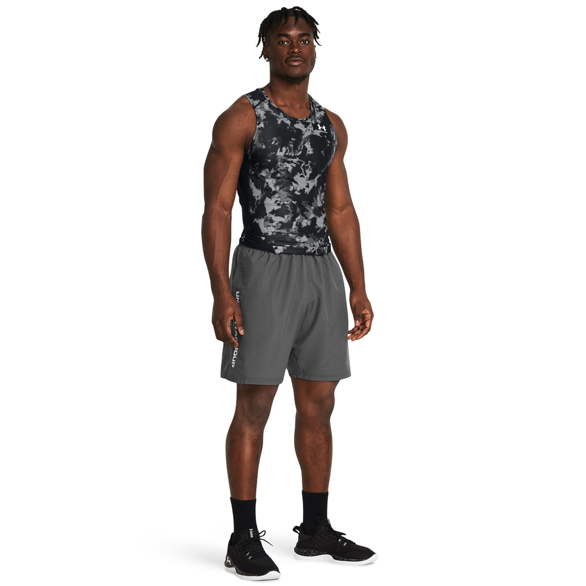 Under Armour Woven Shorts – grau