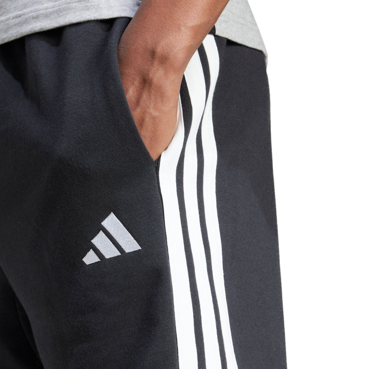 Adidas Essentials 3-Stripes French Terry Short – schwarz