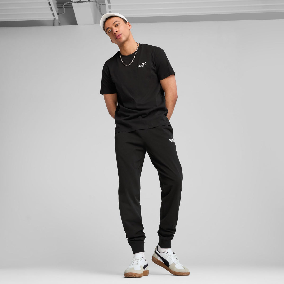 Puma ESS Small No. 1 Logo Tee