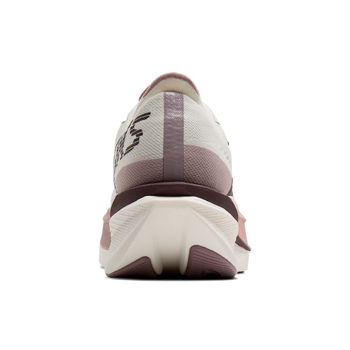 Brooks Hyperion Max 4 – beige