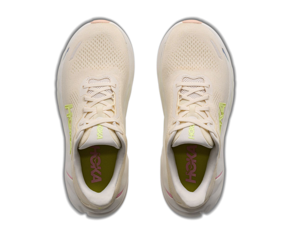 Hoka ARAHI 9