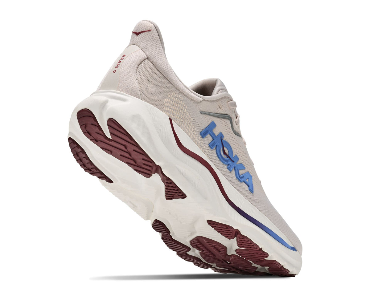 Hoka ARAHI 9