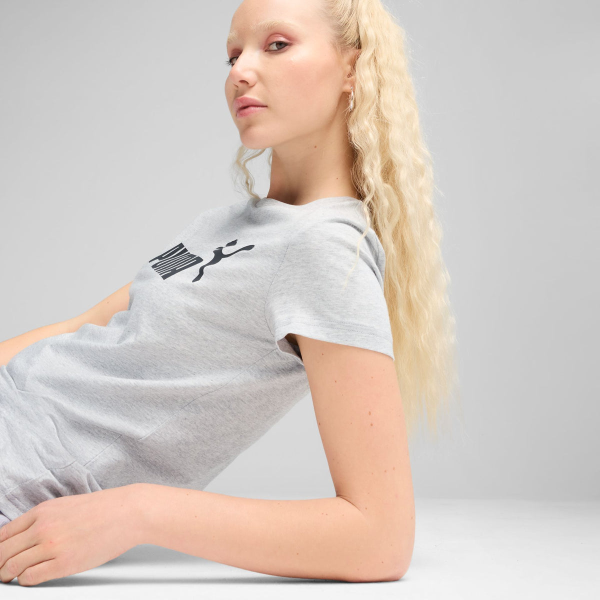 Puma ESS No. 1 Logo Tee – grau
