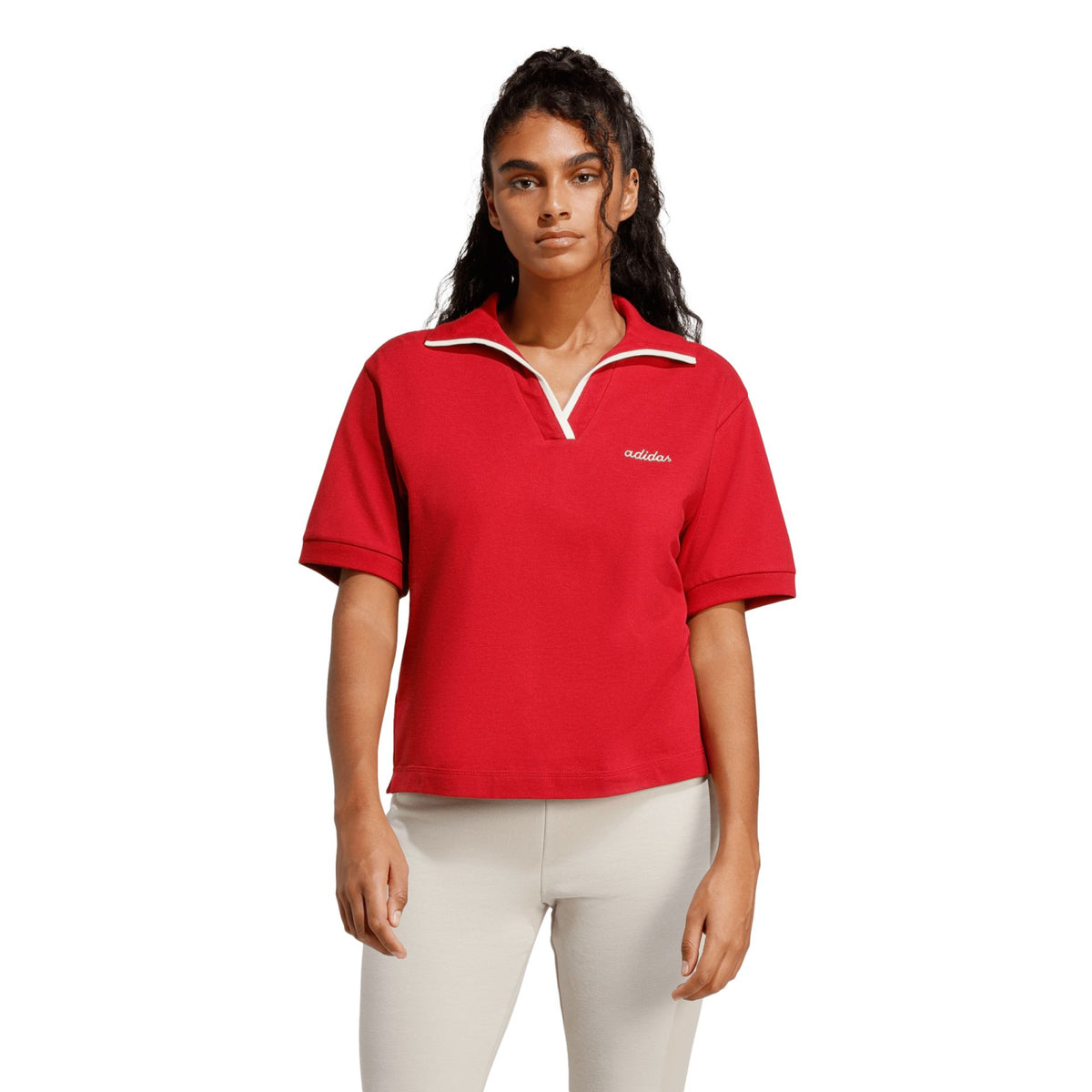 Adidas Seasonal Essentials Colorpop Polo with Embroidered Graphic – rot