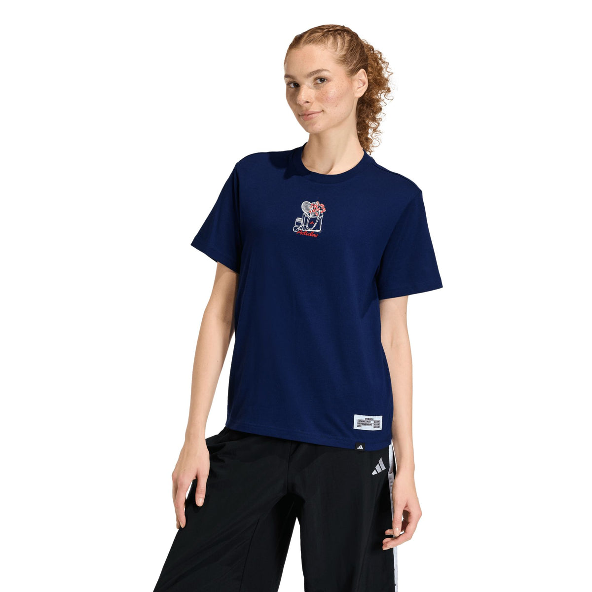 Adidas Mini Embroidery Graphic Tee – dunkelblau/navy
