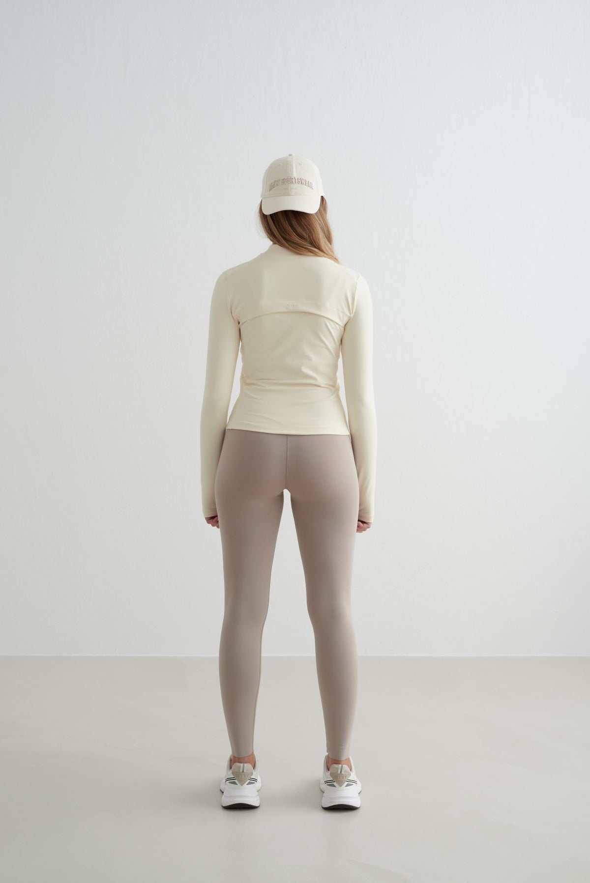Aimn Sense Zip Jacket – beige