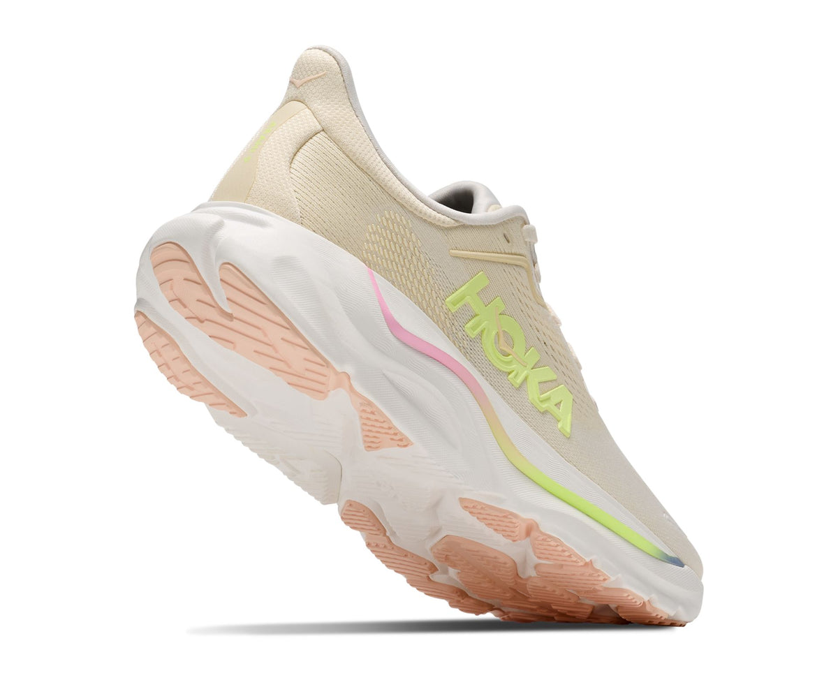 Hoka ARAHI 9