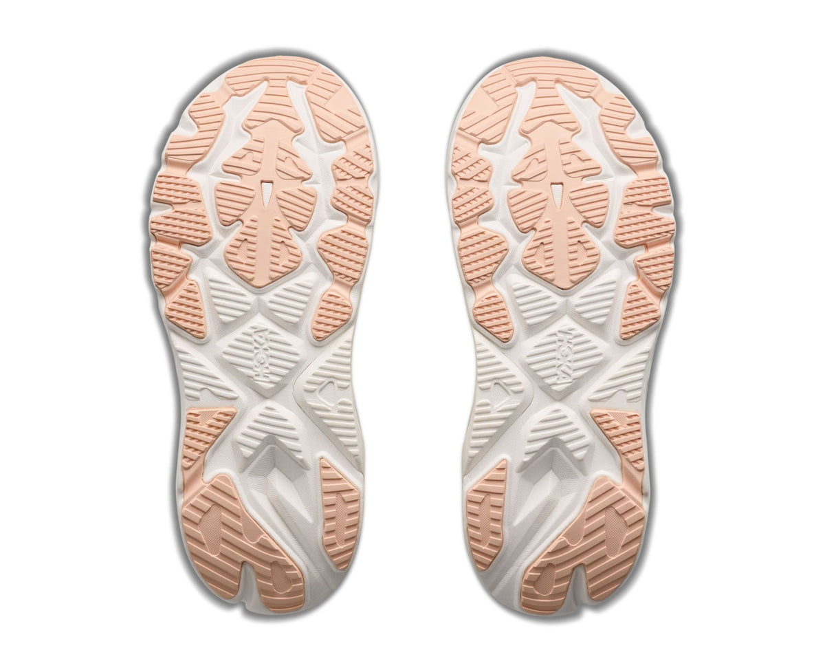 Hoka ARAHI 9